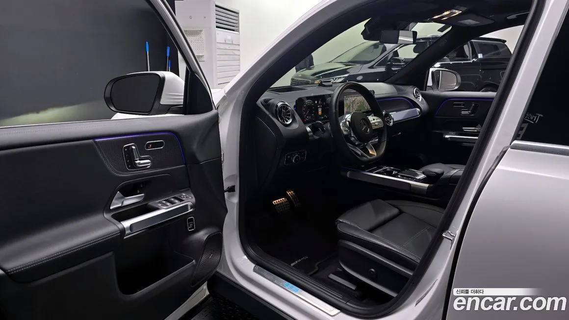 Mercedes-Benz EQB — фото 10