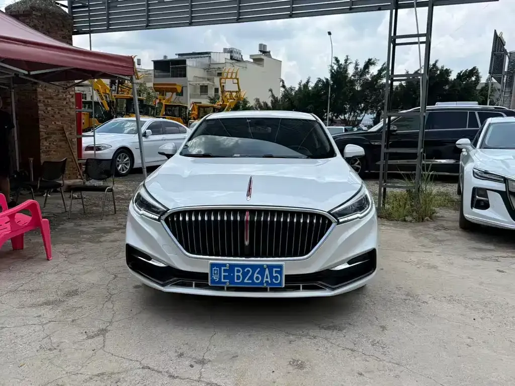 Hongqi H5 — фото 10