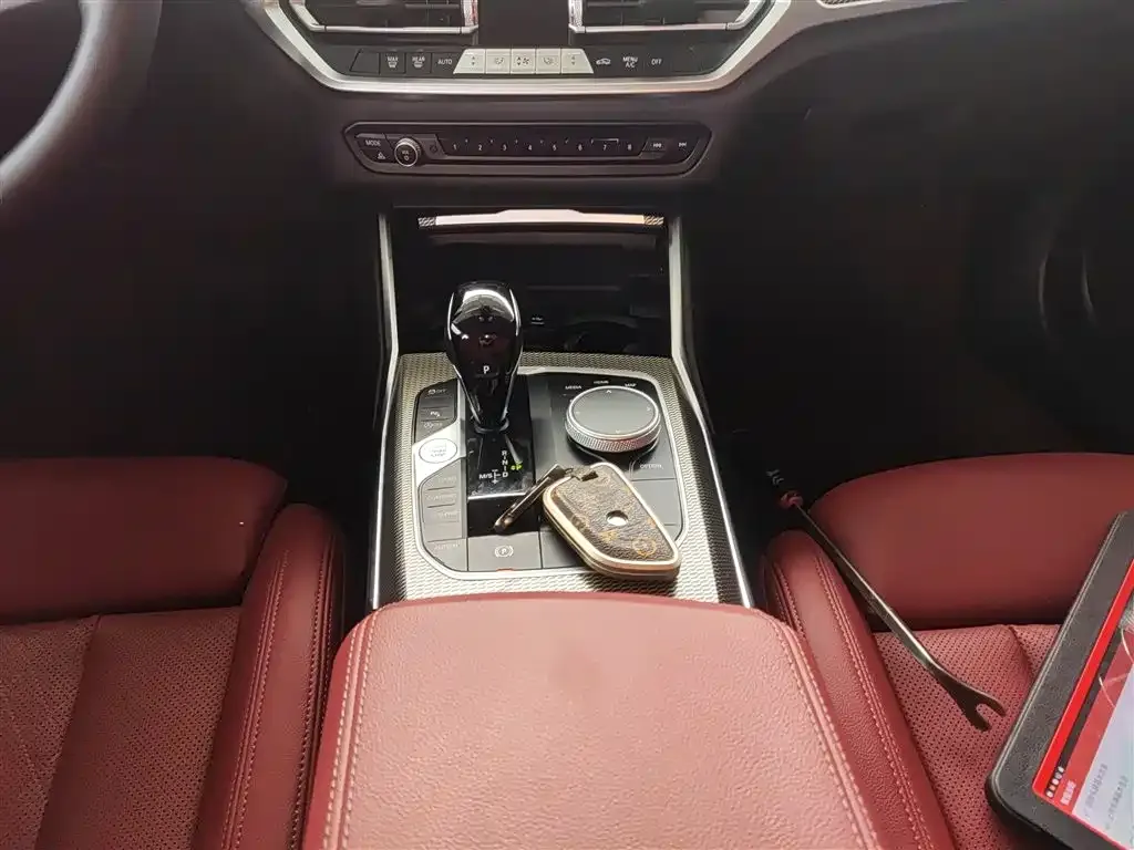 BMW 3 Series 2022 из CN, фото 6