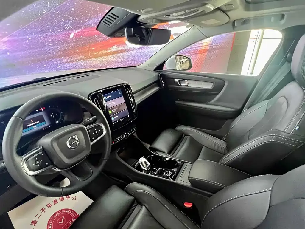Volvo XC40 2024 из CN, фото 7