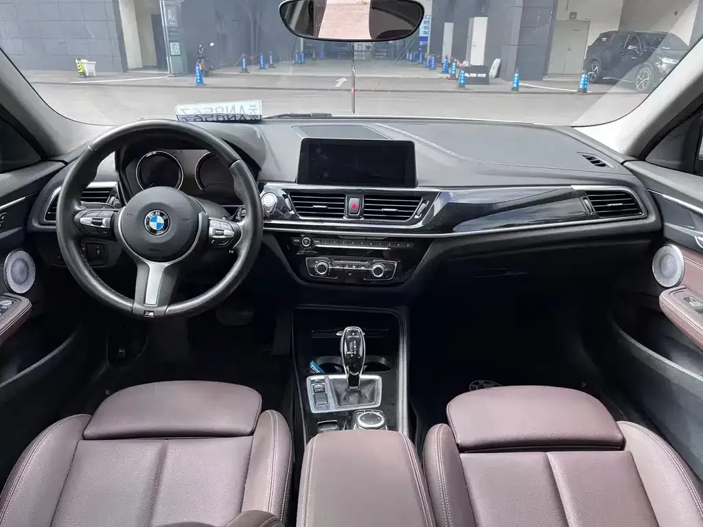BMW 1 Series 2021 из CN, фото 5
