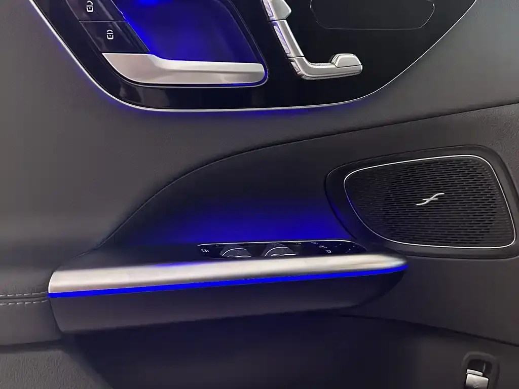 Mercedes-Benz C-Class 2023 из CN, фото 9