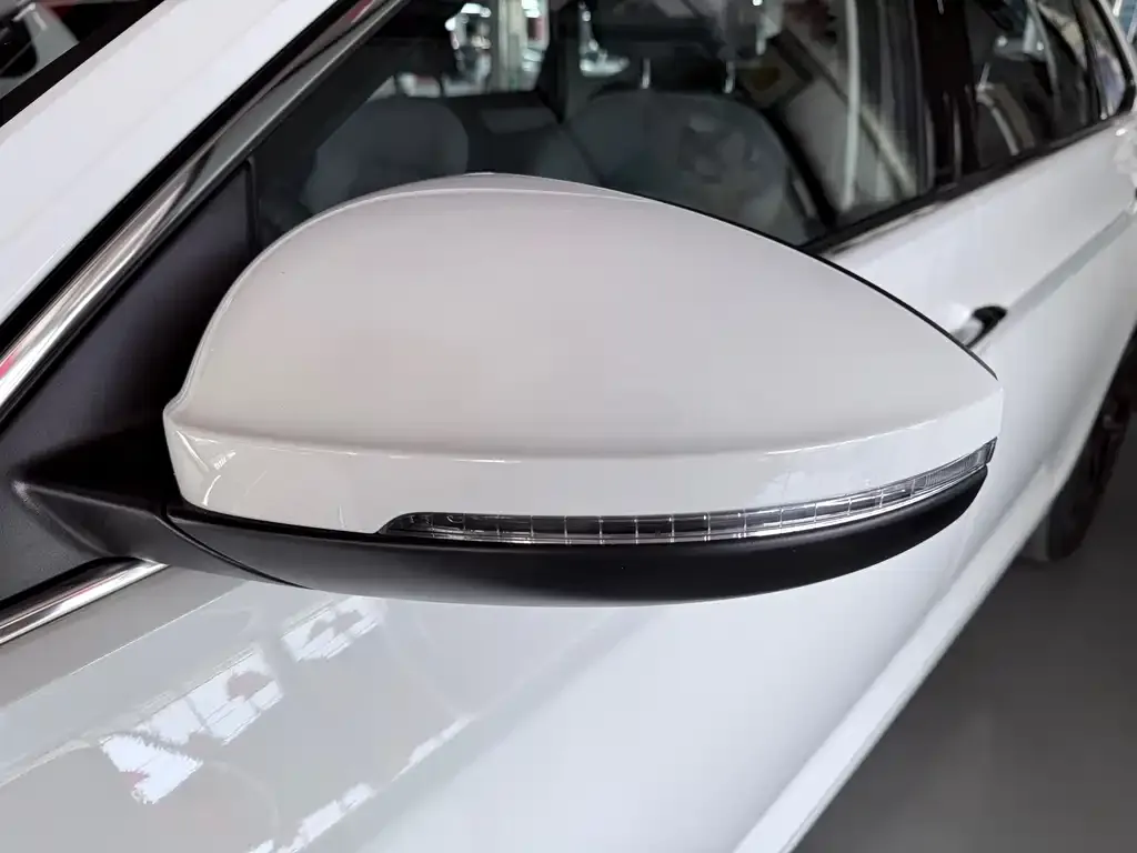 Volkswagen Sagitar 2023 из CN, фото 6