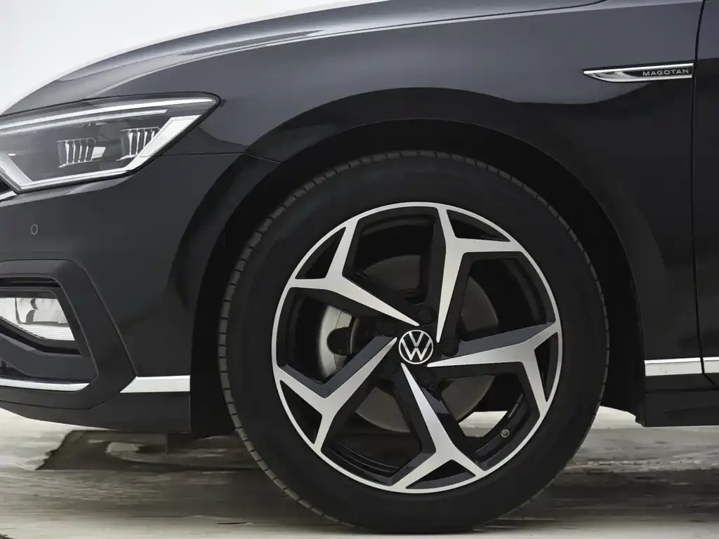 Volkswagen Magotan 2023 из CN, фото 4