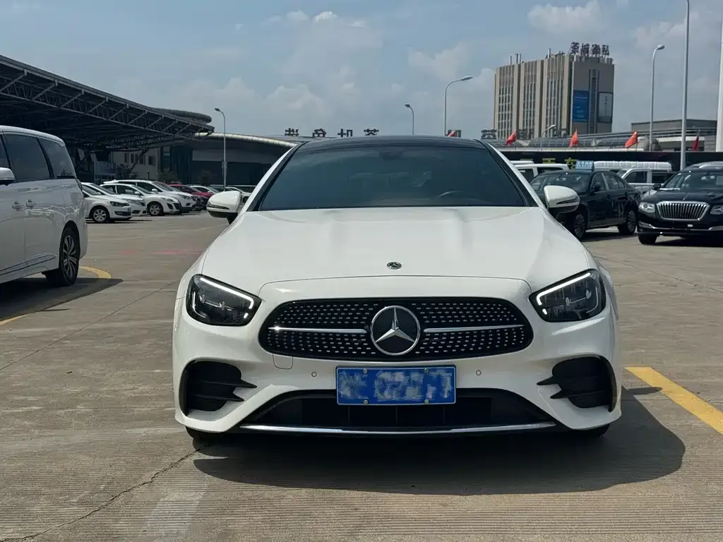[object Object] E-Class (Import) 2022 из CN, фото 2