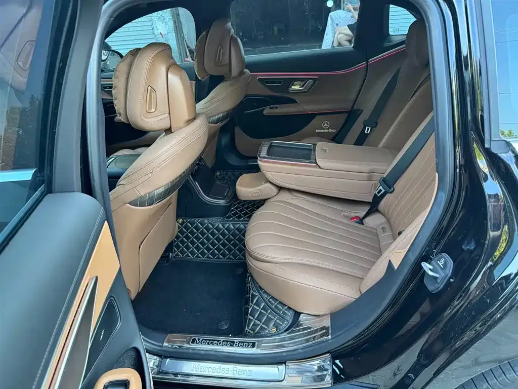 Mercedes-Benz E-Class 2024 из CN, фото 7