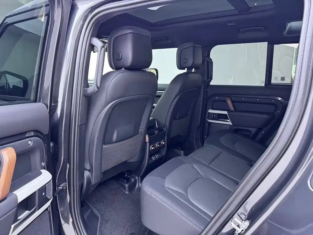 Land Rover Defender — фото 5