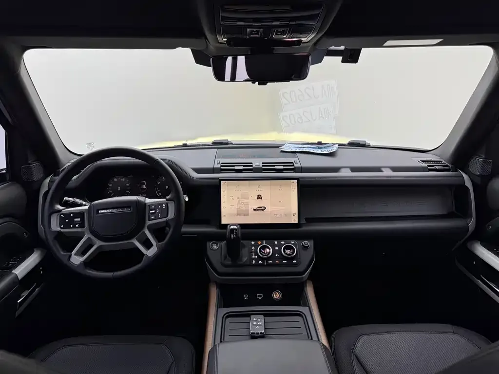 Land Rover Defender — фото 7
