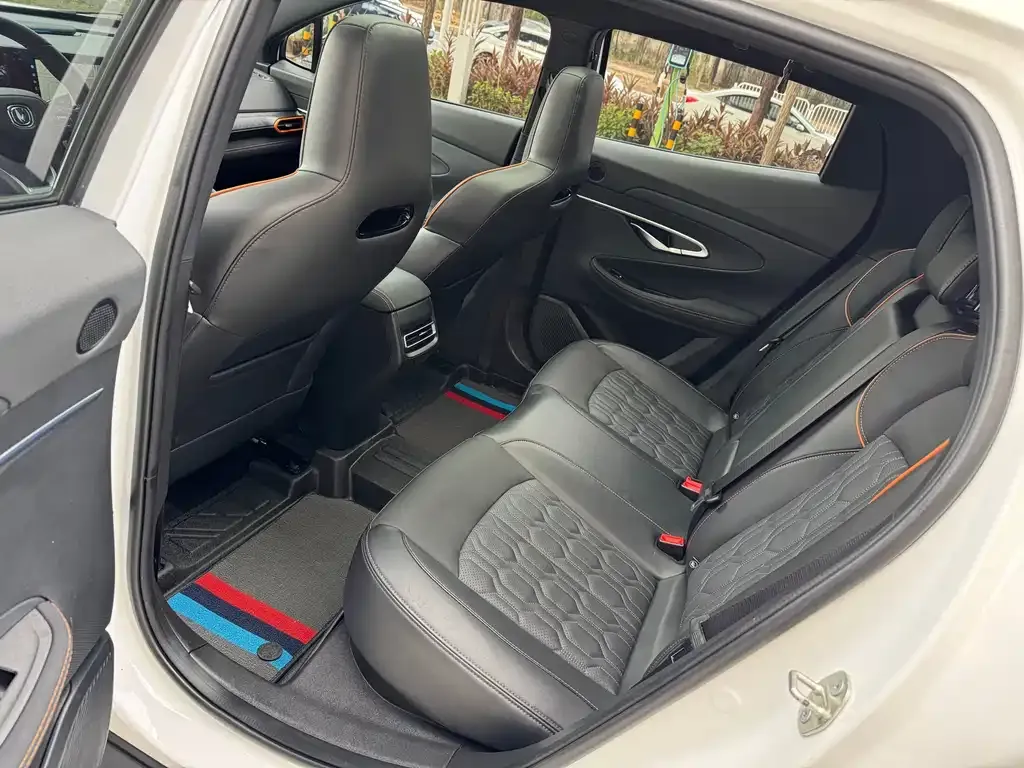 Changan UNI-T 2023 из CN, фото 7