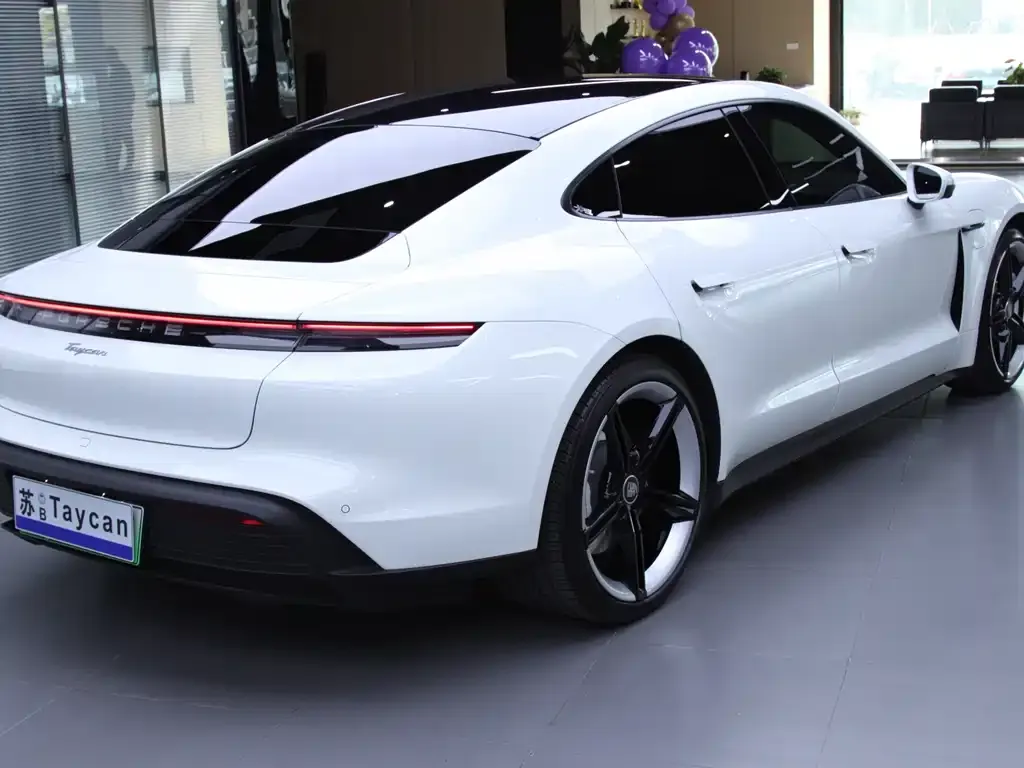 Porsche Taycan 2023 из CN, фото 8