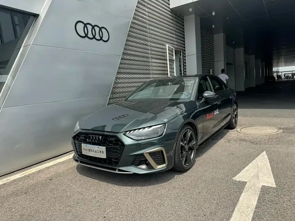 Audi A4L 2024 из CN, фото 1