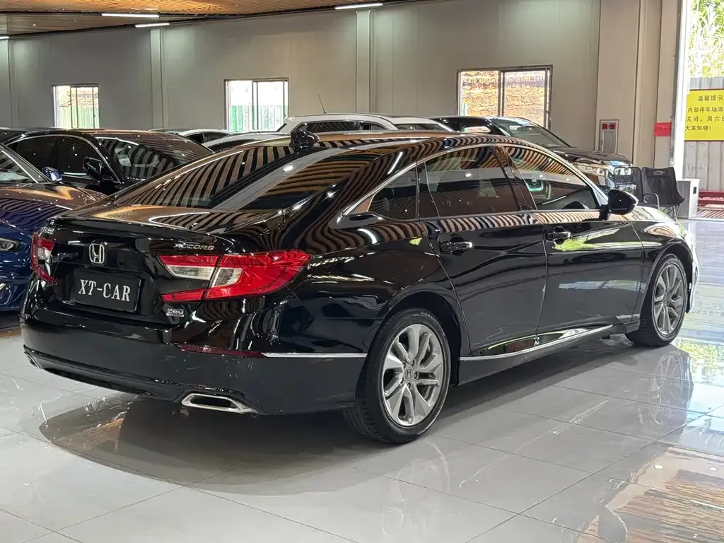 Honda Accord 2021 из CN, фото 4