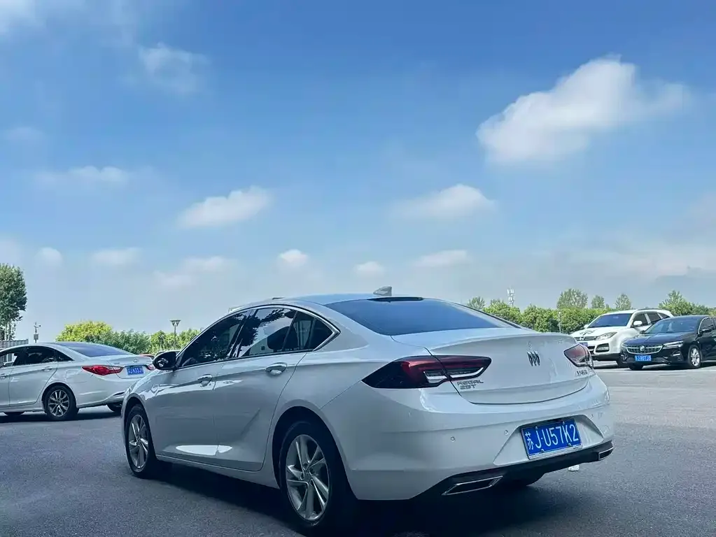 Buick Regal 2023 из CN, фото 6
