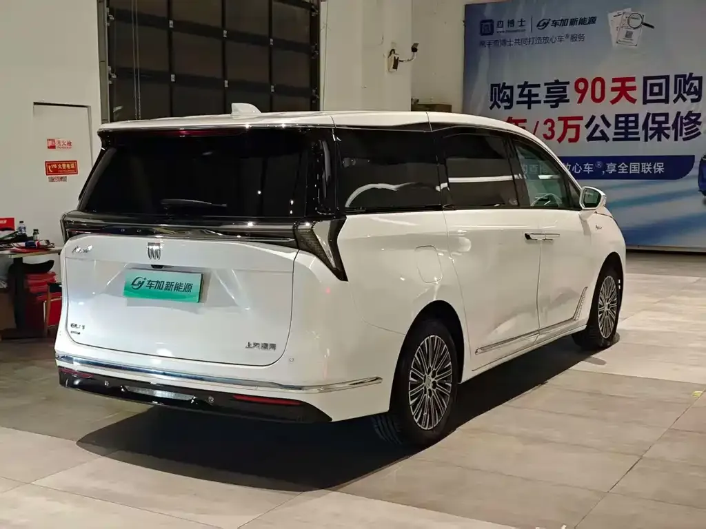 Buick GL8 Hybrid 2024 из CN, фото 6