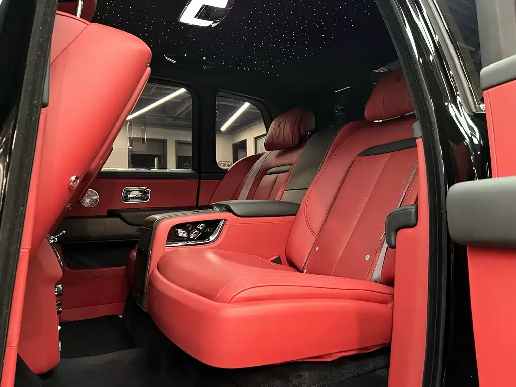 Rolls-Royce Cullinan 2022 из CN, фото 7