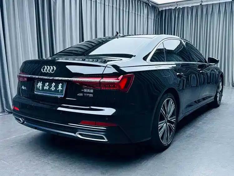 Audi A6L 2022 из CN, фото 6