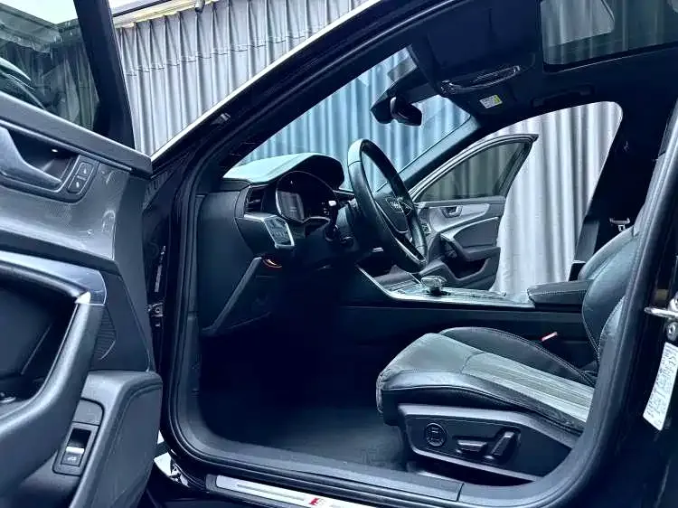 Audi A6L 2022 из CN, фото 7