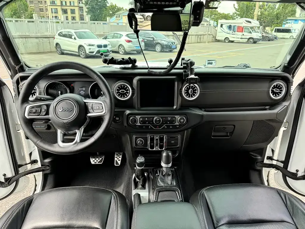 Jeep Wrangler PHEV 2022 из CN, фото 4