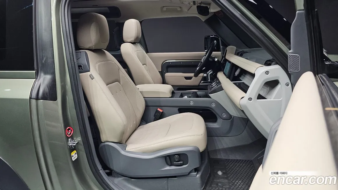 Land Rover Defender 2022 из KR, фото 10
