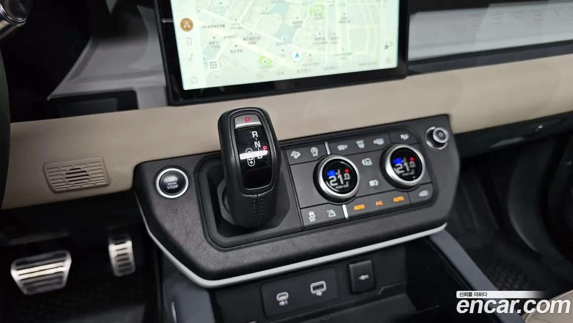 Land Rover Defender 2022 из KR, фото 9