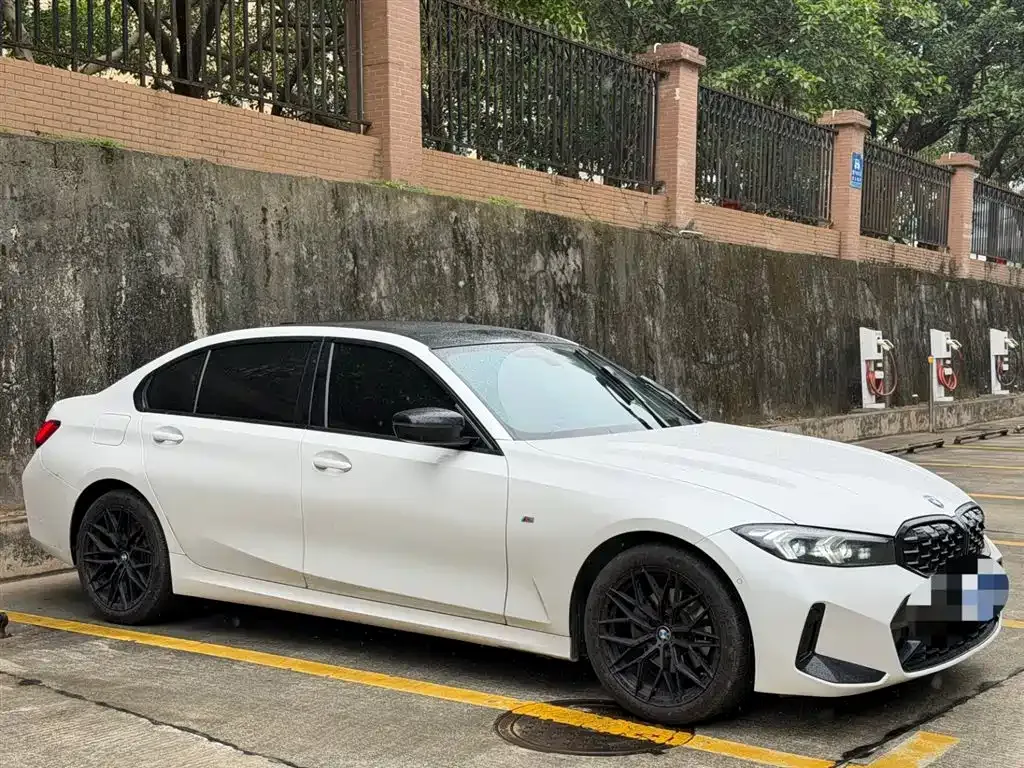 BMW 3 Series 2023 из CN, фото 3