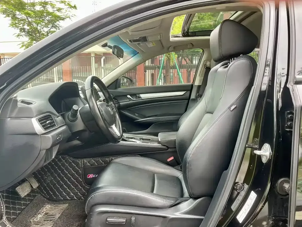 Honda Accord — фото 5