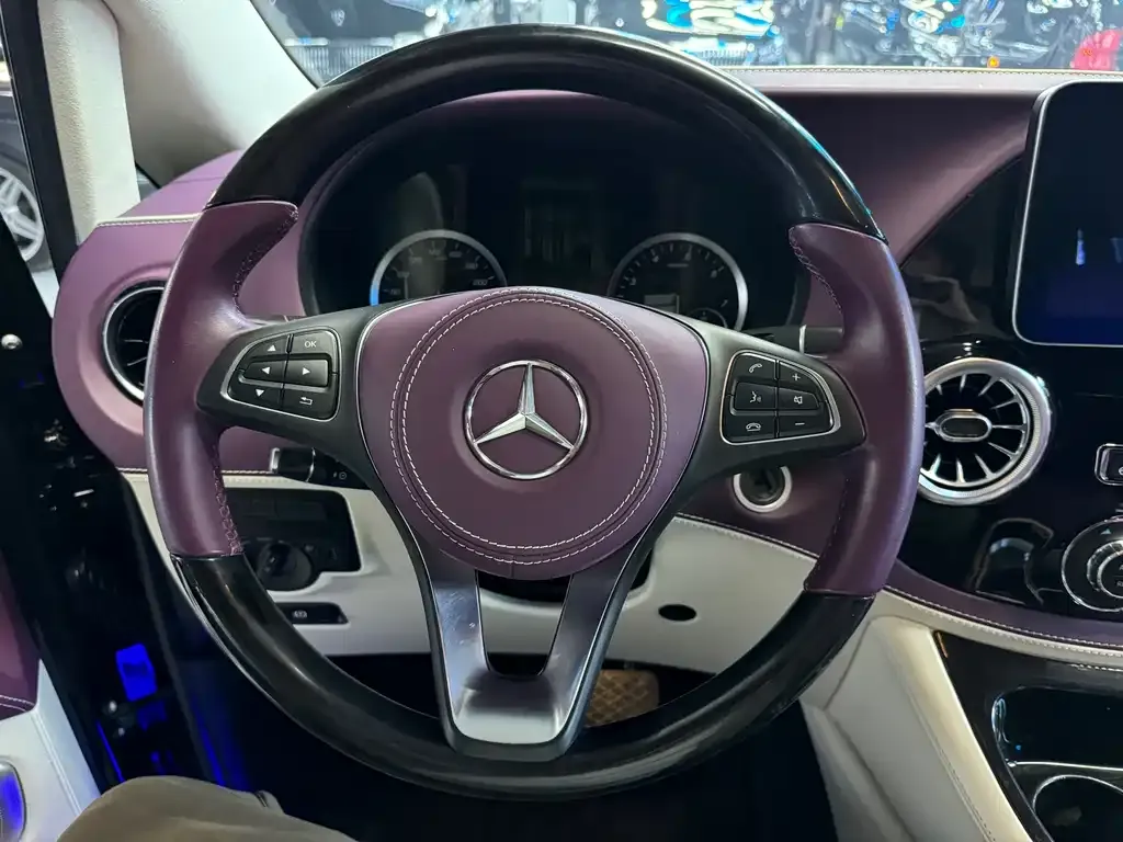 Mercedes-Benz Vito 2023 из CN, фото 7