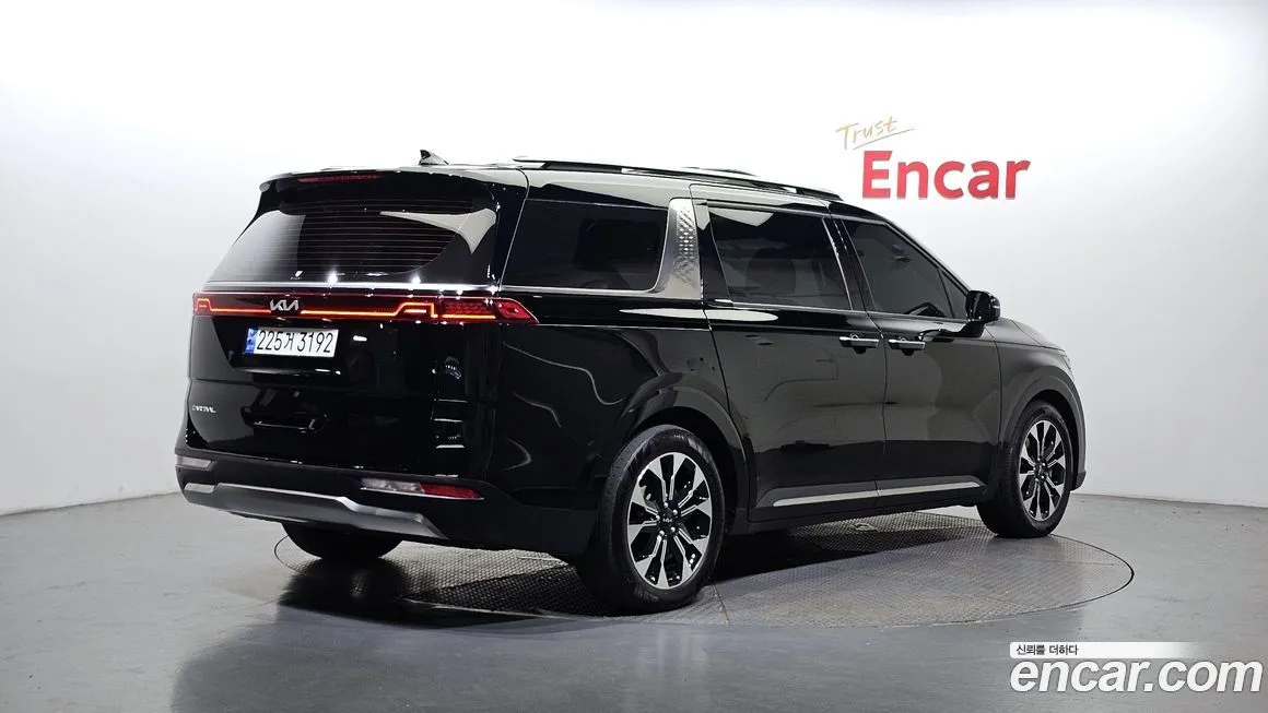 Kia Carnival 2023 из KR, фото 2