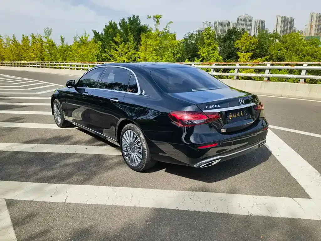 Mercedes-Benz E-Class 2022 из CN, фото 4