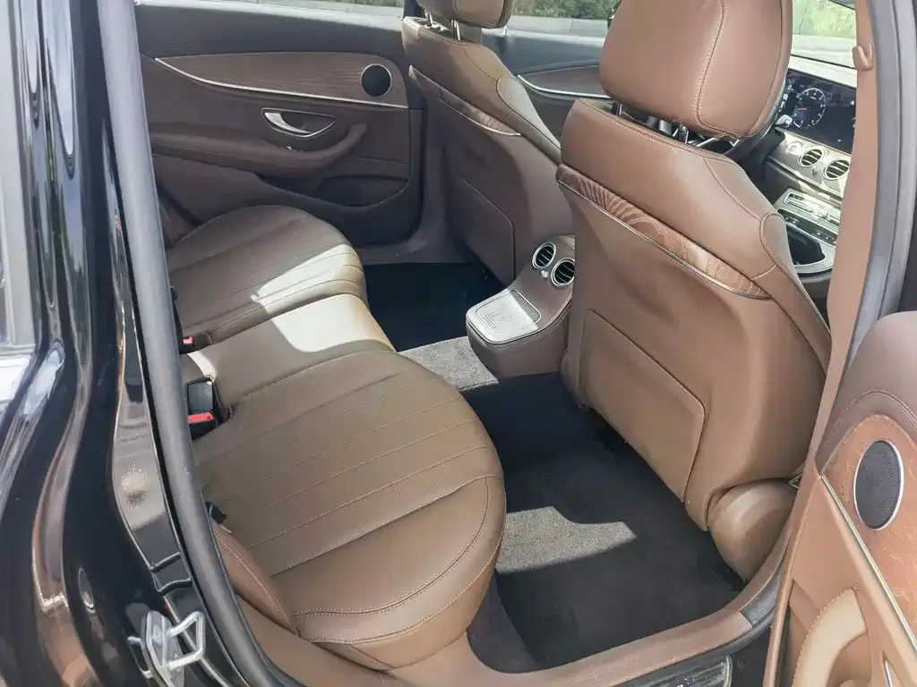 Mercedes-Benz E-Class 2022 из CN, фото 9