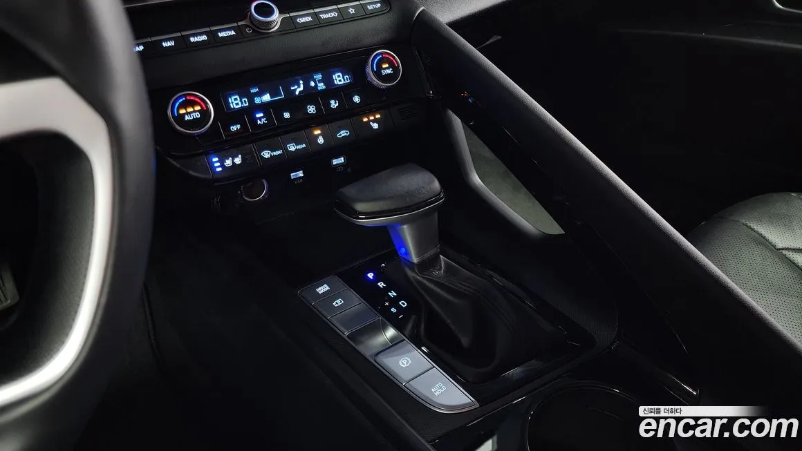 Hyundai AVANTE — фото 9