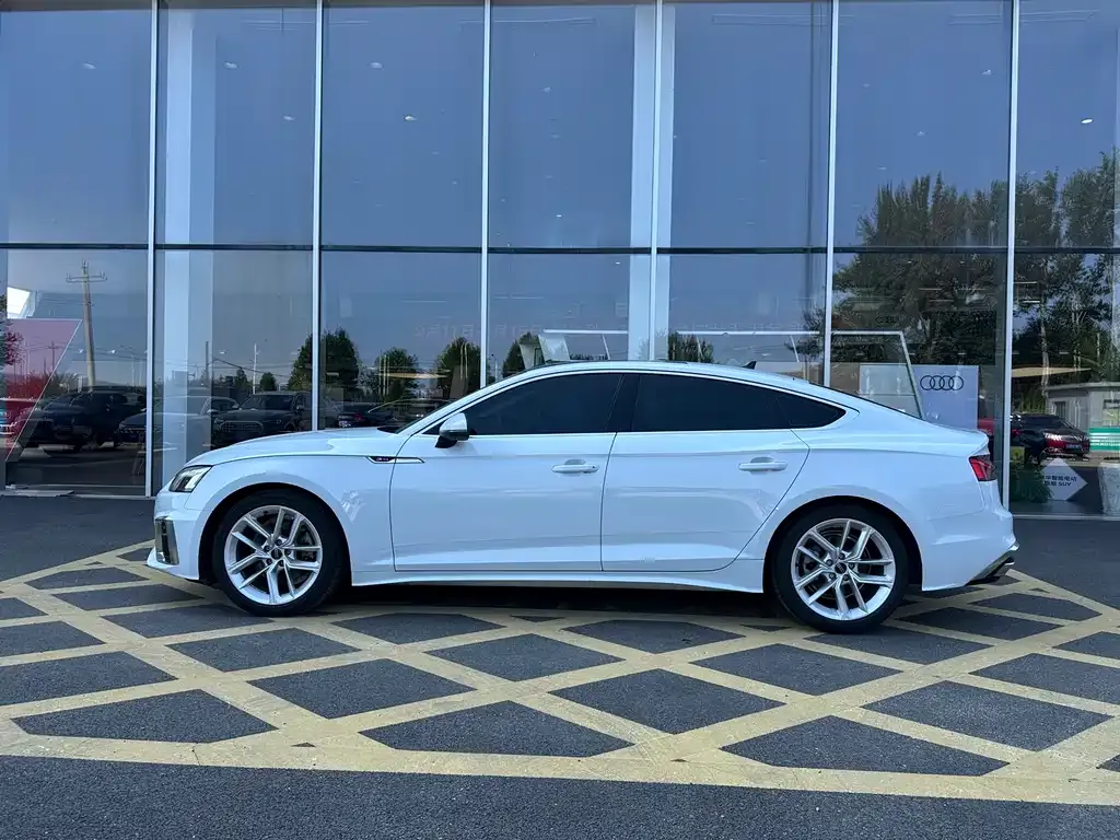 Audi A5 (Import) 2024 из CN, фото 4