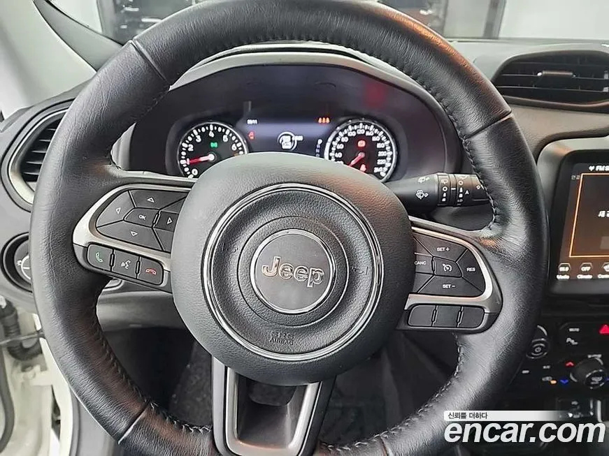 Jeep Renegade 2021 из KR, фото 8