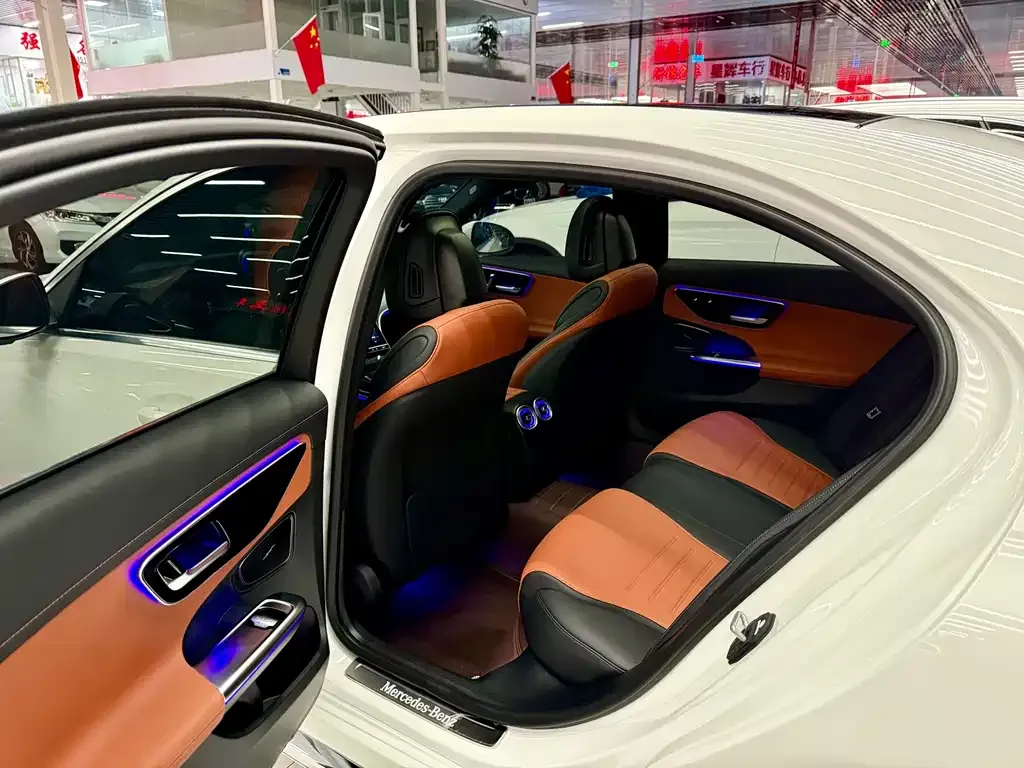 Mercedes-Benz C-Class 2024 из CN, фото 6