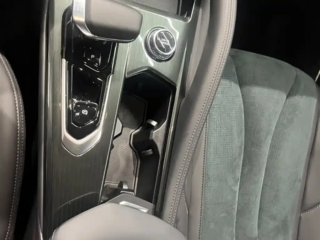 Geely Xingyue L 2022 из CN, фото 7
