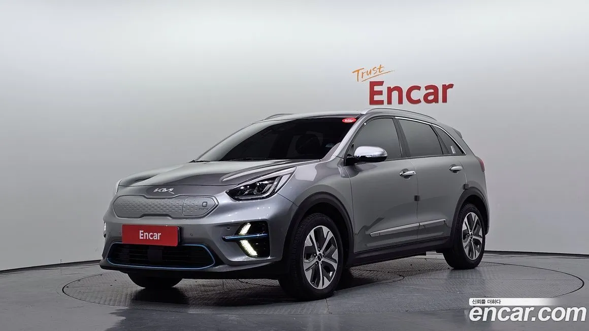 Kia Niro — фото 1