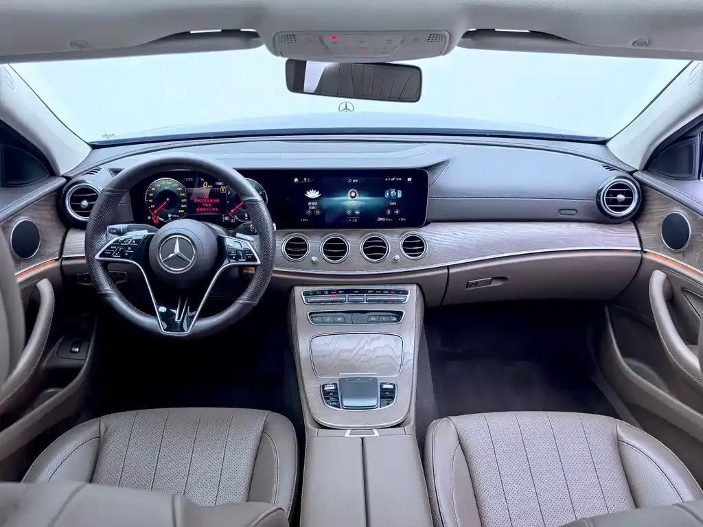 Mercedes-Benz E-Class 2023 из CN, фото 3
