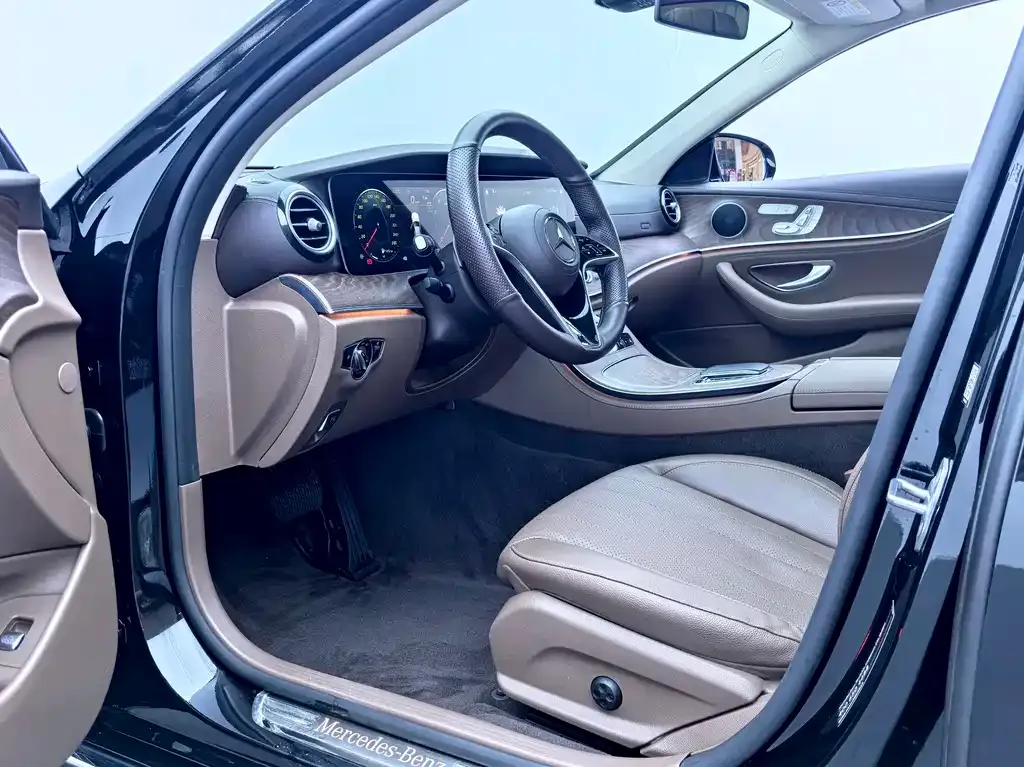 Mercedes-Benz E-Class 2023 из CN, фото 7