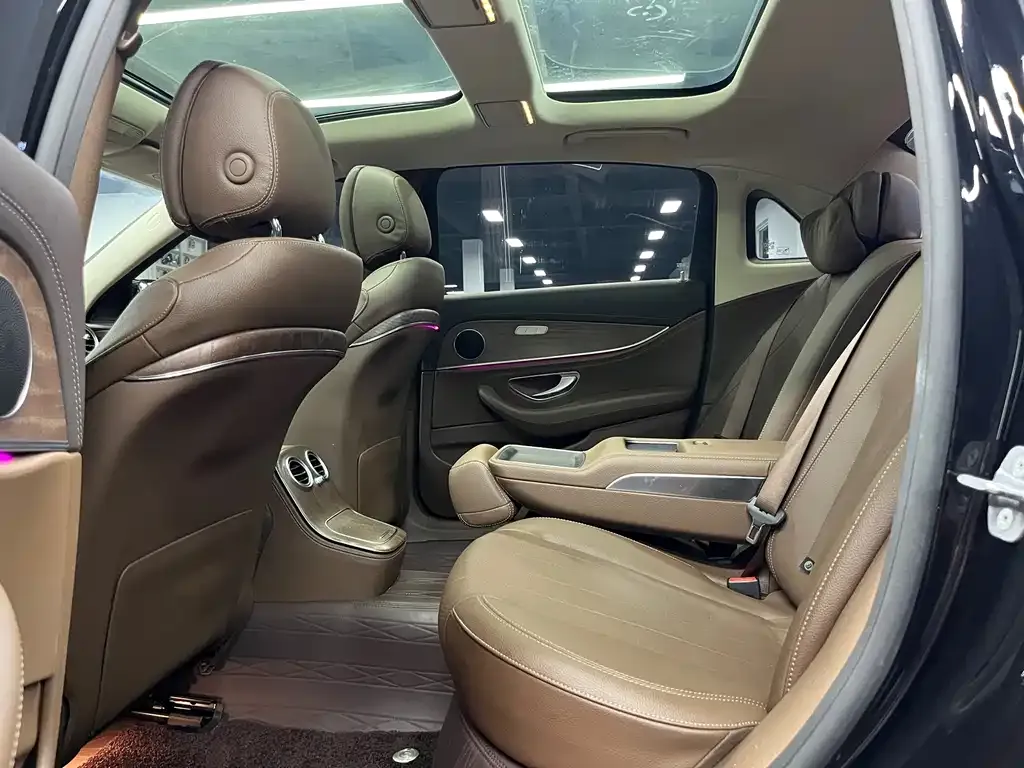 Mercedes-Benz E-Class 2022 из CN, фото 5