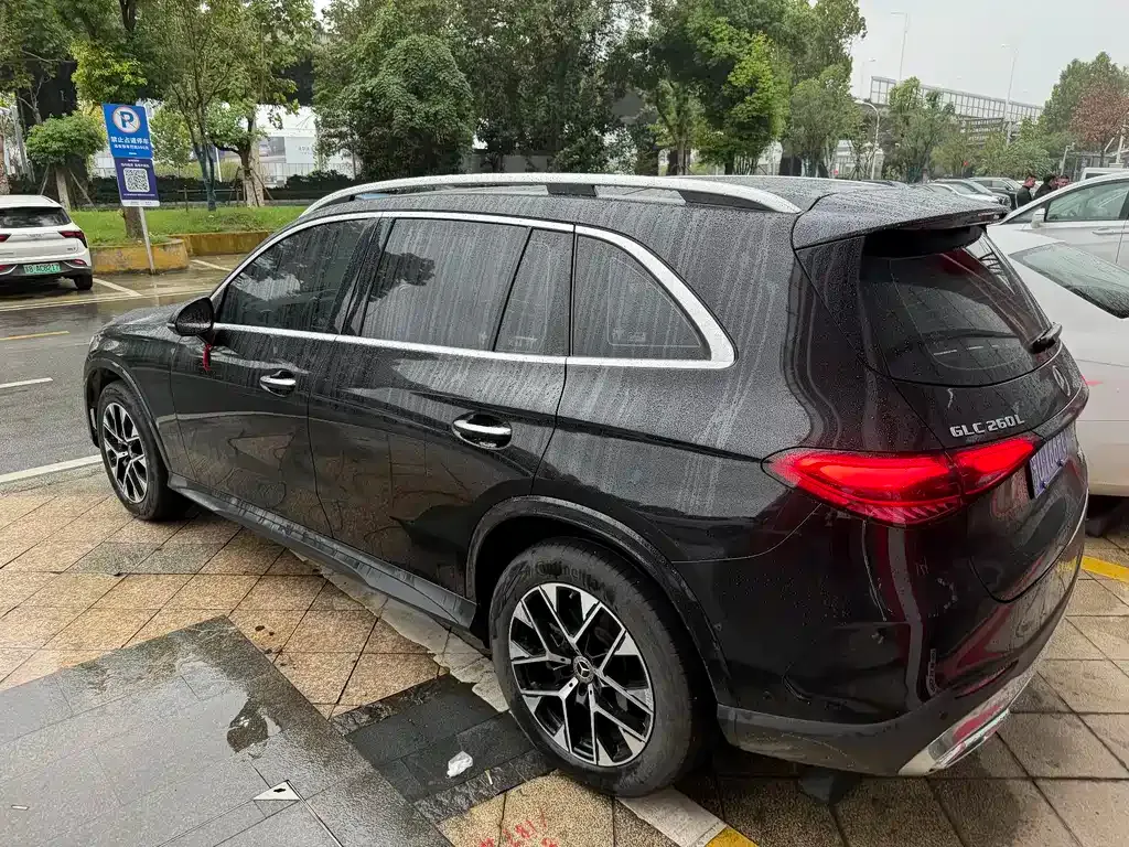 Mercedes-Benz GLC 2023 из CN, фото 2