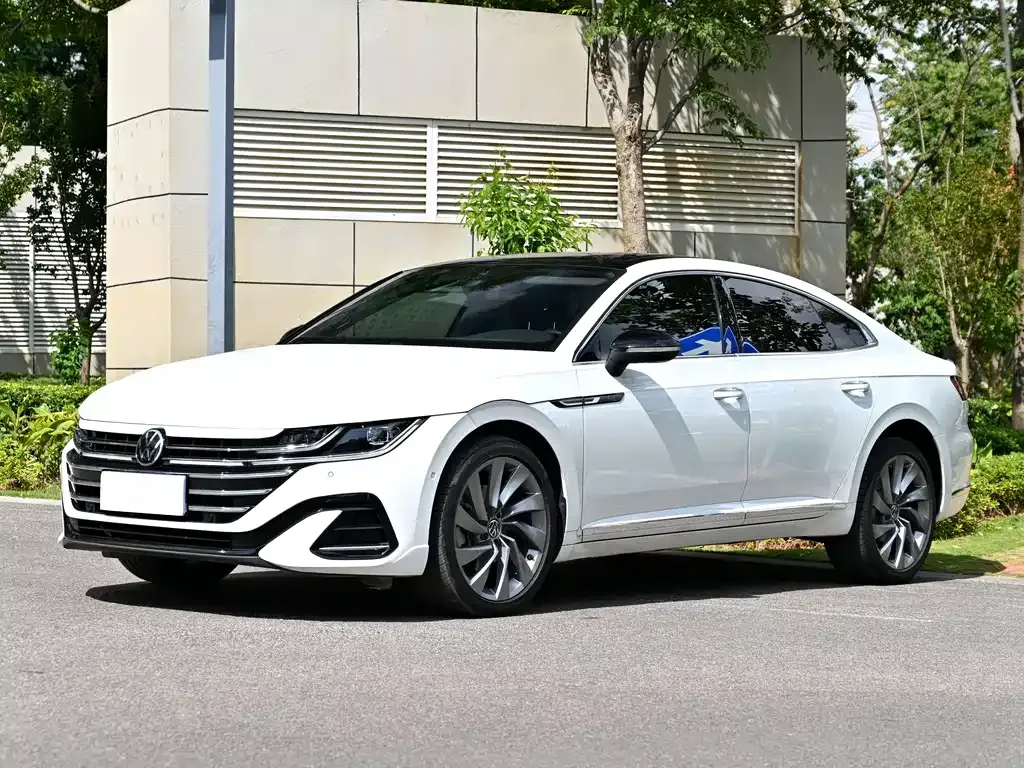Volkswagen CC — фото 1