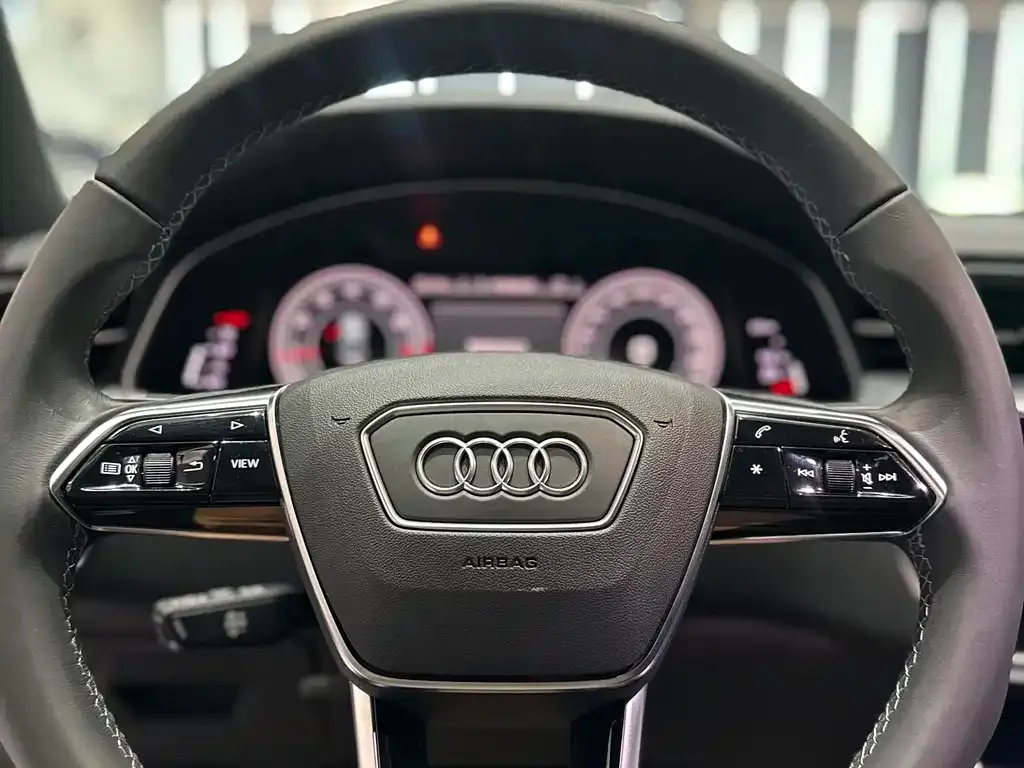 Audi A6L 2022 из CN, фото 9