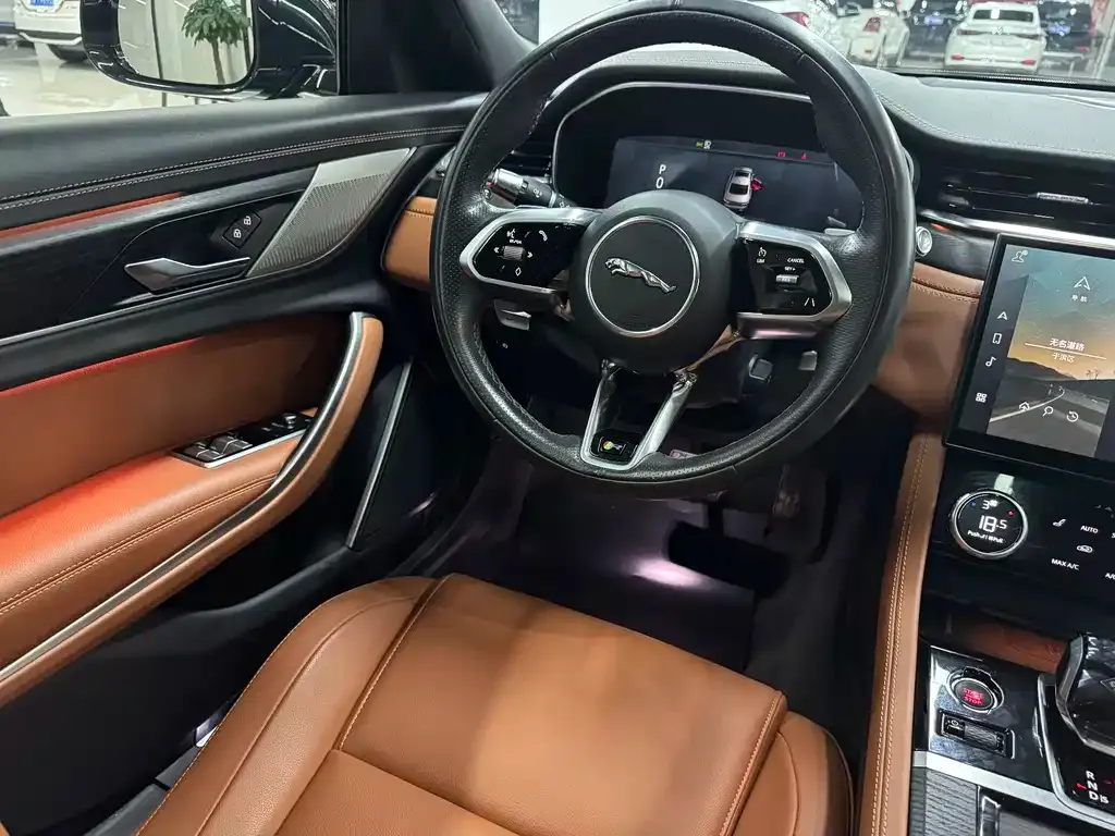 Jaguar XFL 2023 из CN, фото 9