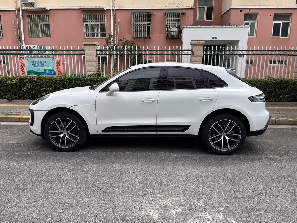 Porsche Macan 2023 из CN, фото 2