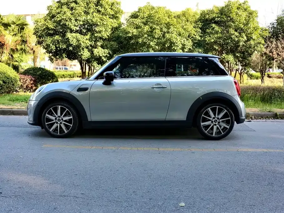MINI Cooper (3-door) 2023 из CN, фото 4