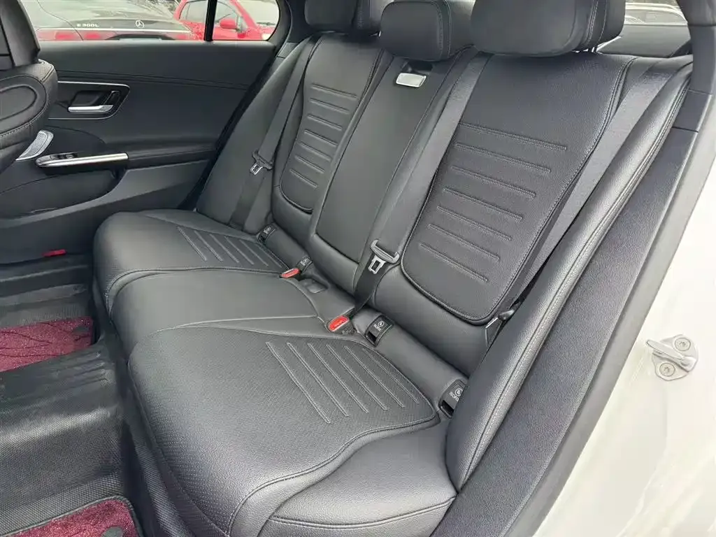 Mercedes-Benz C-Class 2023 из CN, фото 2