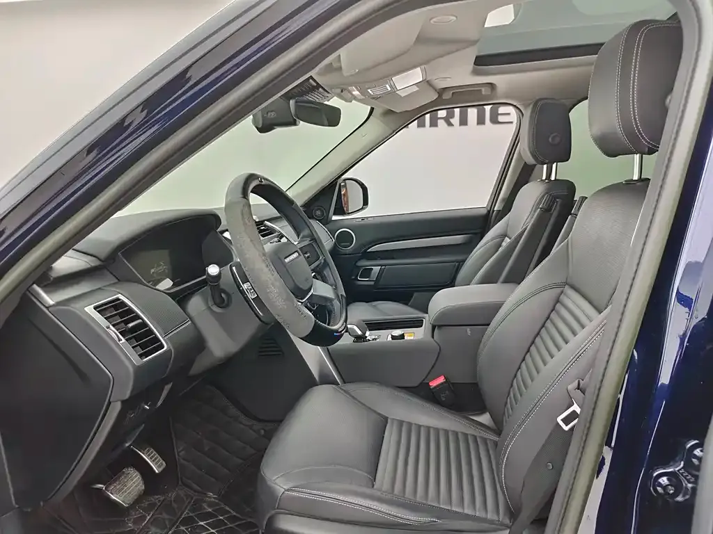 Land Rover Discovery 2023 из CN, фото 9
