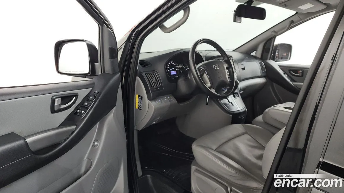 Hyundai Starex — фото 10