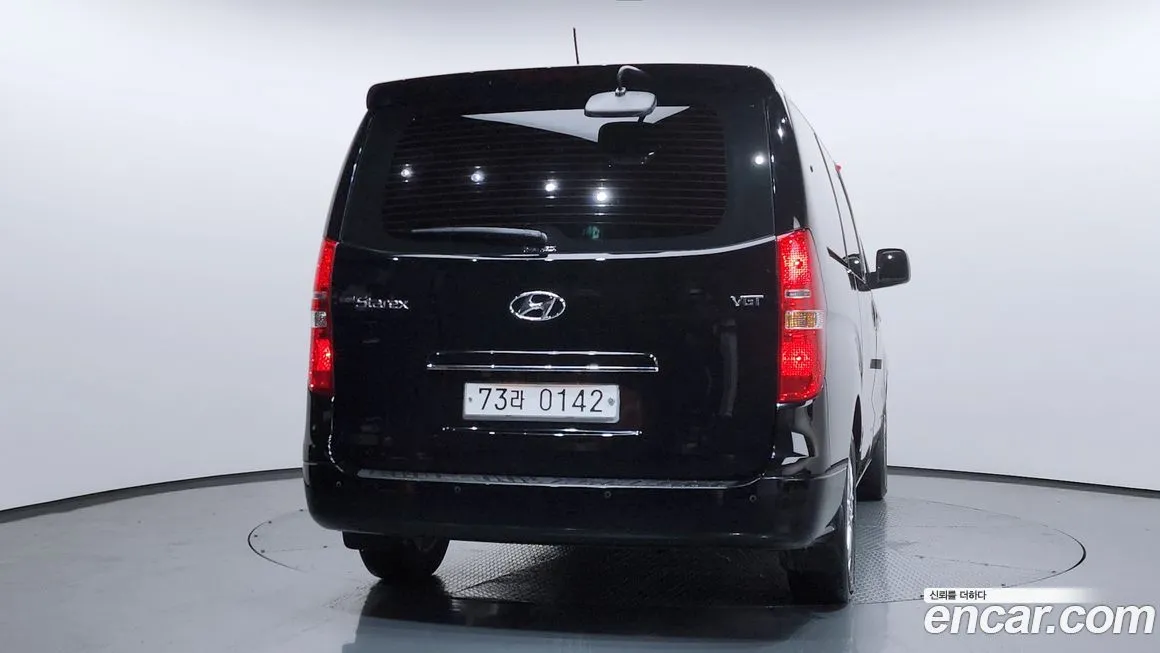 Hyundai Starex — фото 4