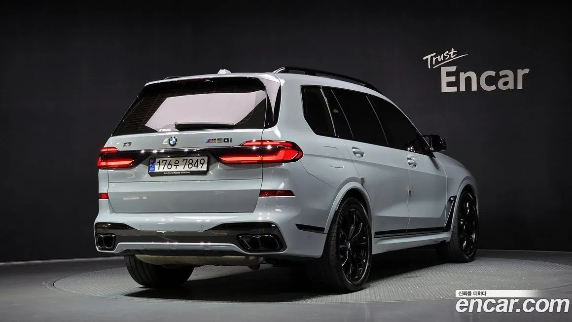 BMW X7 — фото 2